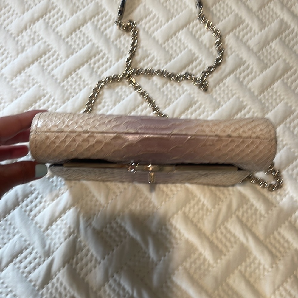 Coach Handbag With Gold Chain Cream with a little mauve mixed in it - Picture 5 of 8